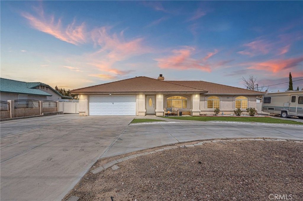 19084 Rocksprings Road, Hesperia, CA 92345