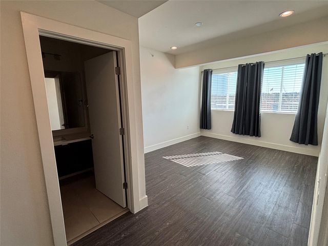 604 N Bluff DR 242, Austin, TX 78745