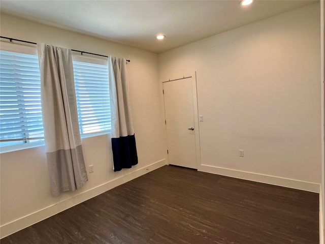 604 N Bluff DR 242, Austin, TX 78745