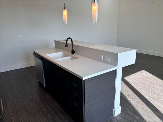 604 N Bluff DR 242, Austin, TX 78745