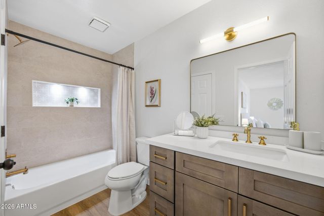 2668 W TEMPLE Street, Chandler, AZ 85224