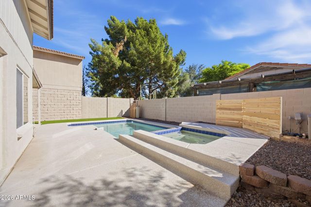 2668 W TEMPLE Street, Chandler, AZ 85224