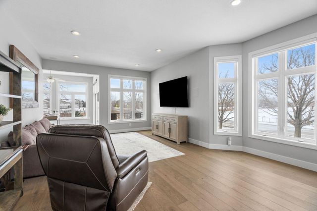 17111 Eagleview Way, Farmington, MN 55024