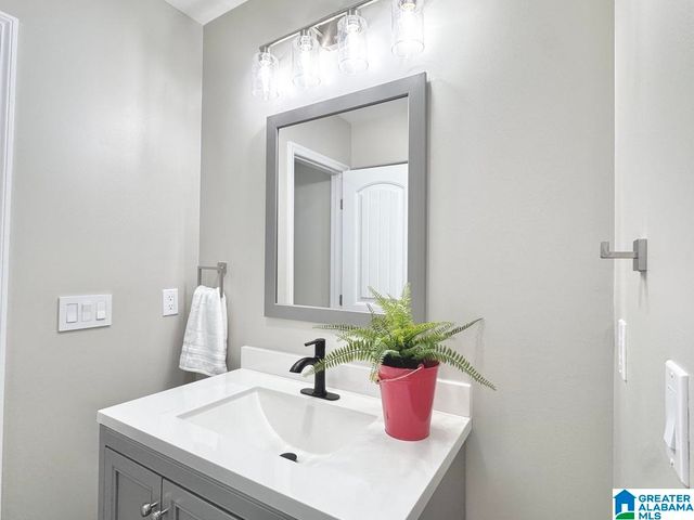 3066 AVENUE T, Birmingham, AL 35208