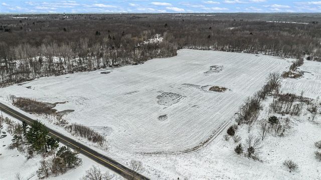 69636 Co Rd 384, South Haven, MI 49090