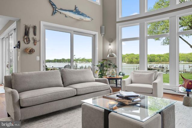 1125 CHERRY POINT RD, West River, MD 20778