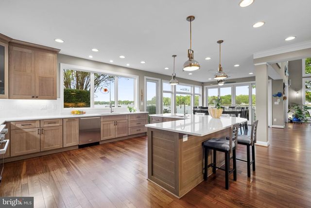 1125 CHERRY POINT RD, West River, MD 20778