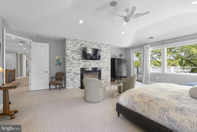 1125 CHERRY POINT RD, West River, MD 20778