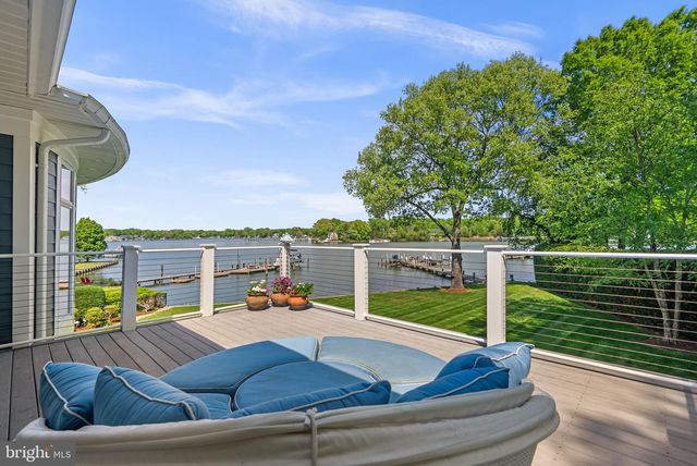 1125 CHERRY POINT RD, West River, MD 20778