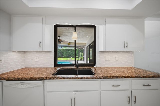 450 RUBENS DRIVE E, Nokomis, FL 34275