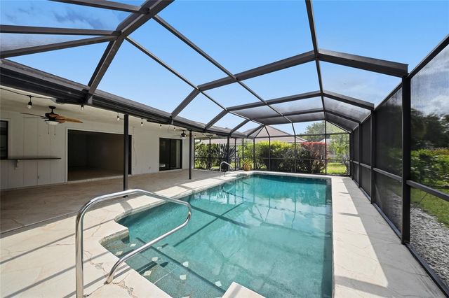 450 RUBENS DRIVE E, Nokomis, FL 34275