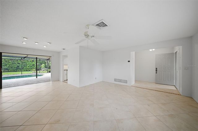 450 RUBENS DRIVE E, Nokomis, FL 34275