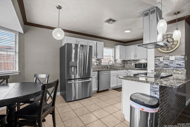 6839 Avila, San Antonio, TX 78239