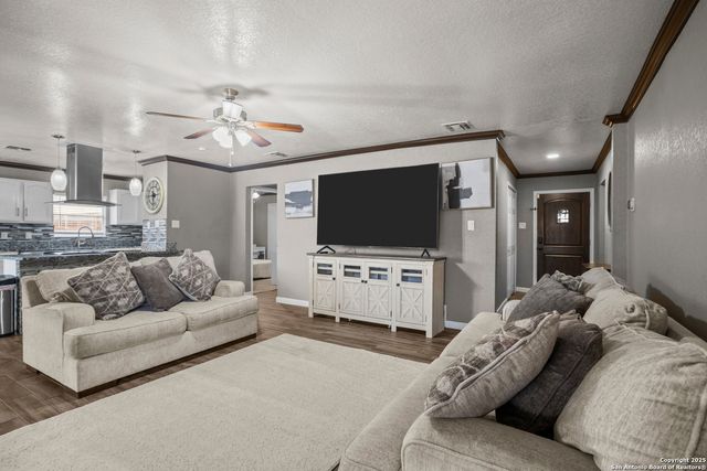 6839 Avila, San Antonio, TX 78239