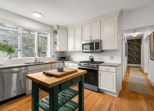 20 Fayette Street 3, Cambridge, MA 02139