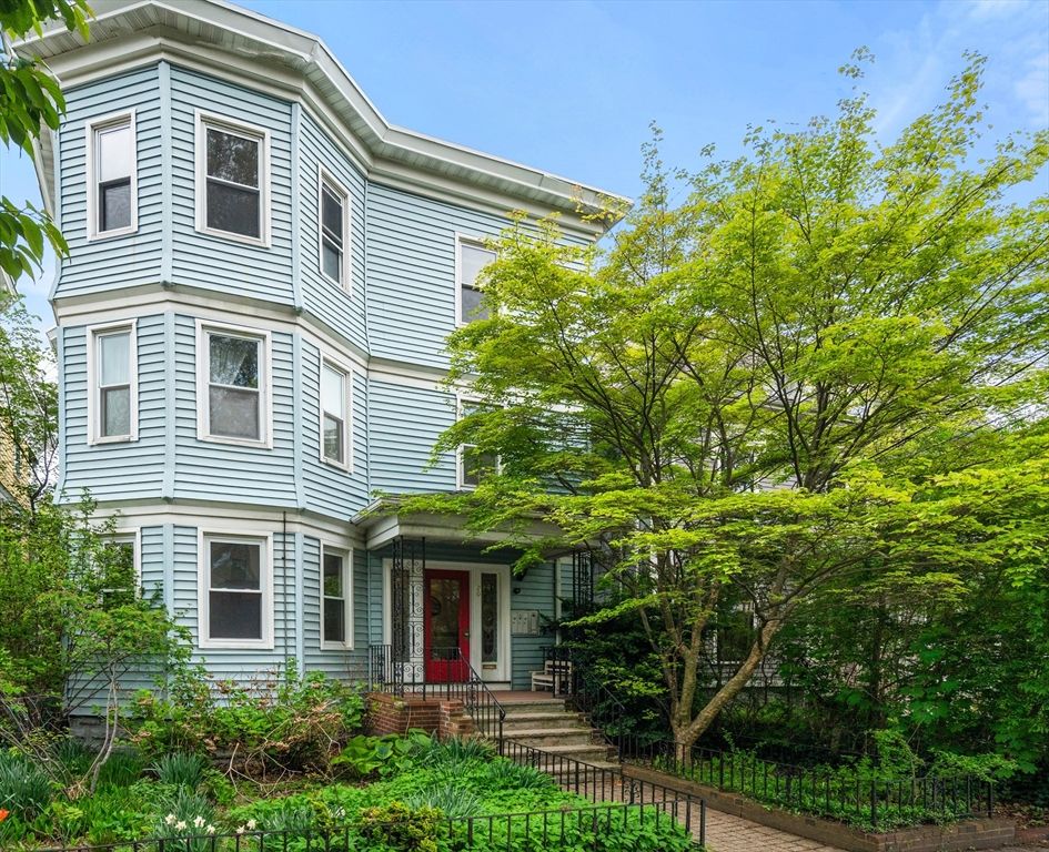 20 Fayette Street 3, Cambridge, MA 02139