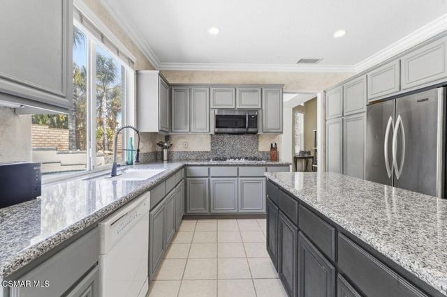 25 Humboldt Street, Simi Valley, CA 93065