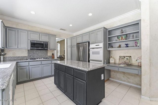 25 Humboldt Street, Simi Valley, CA 93065