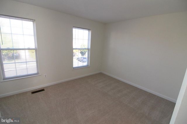 6385 MICHAEL ROBERT DR, Springfield, VA 22150