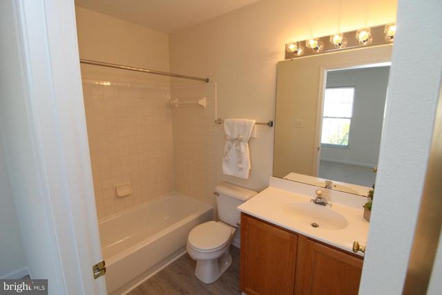 6385 MICHAEL ROBERT DR, Springfield, VA 22150