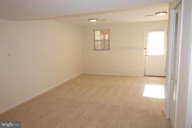 6385 MICHAEL ROBERT DR, Springfield, VA 22150
