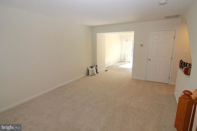 6385 MICHAEL ROBERT DR, Springfield, VA 22150