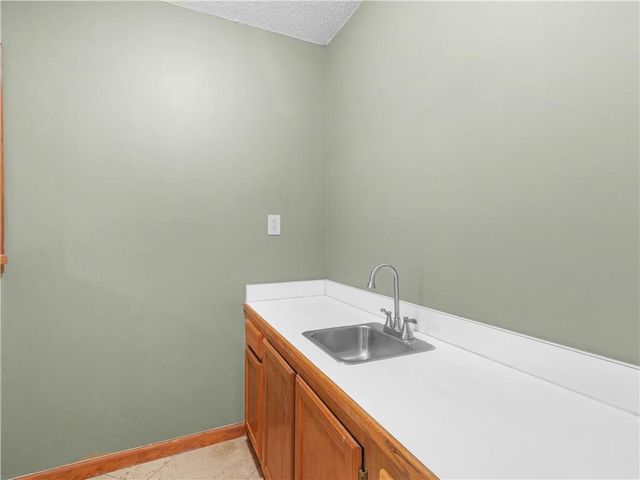 351 Waterford Drive, Jonesboro, GA 30238