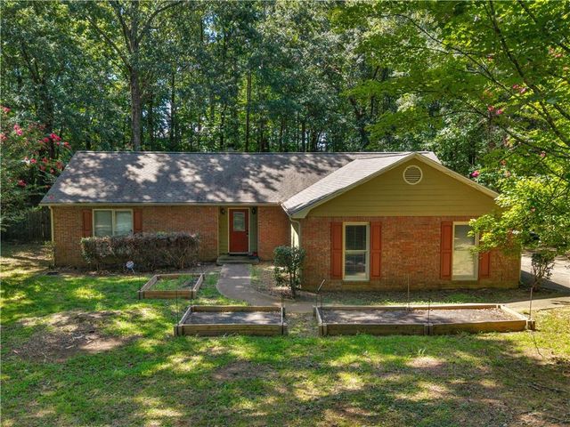 351 Waterford Drive, Jonesboro, GA 30238