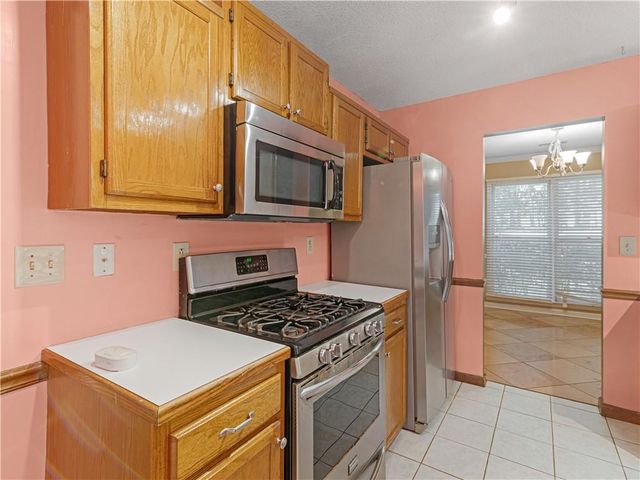351 Waterford Drive, Jonesboro, GA 30238