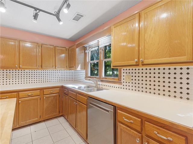 351 Waterford Drive, Jonesboro, GA 30238