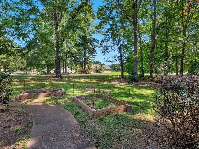 351 Waterford Drive, Jonesboro, GA 30238