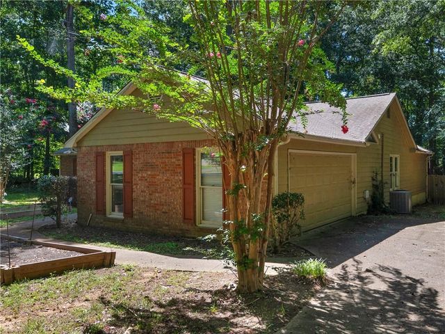 351 Waterford Drive, Jonesboro, GA 30238