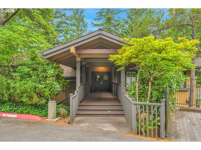7748 Sw BARNES Rd C, Portland, OR 97225