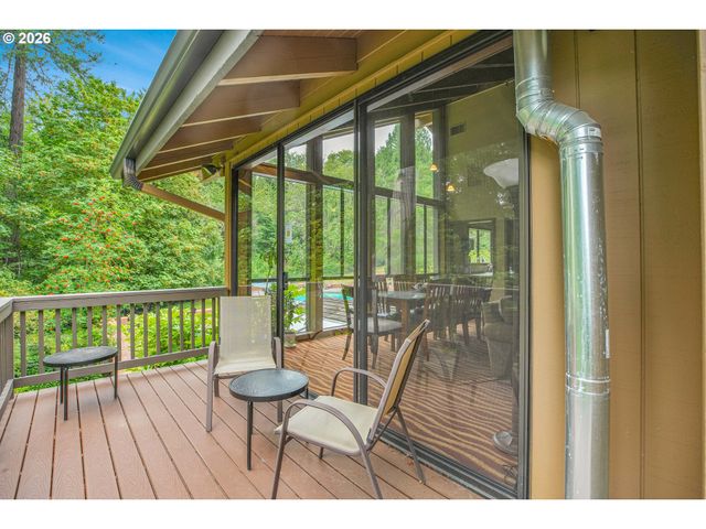 7748 Sw BARNES Rd C, Portland, OR 97225