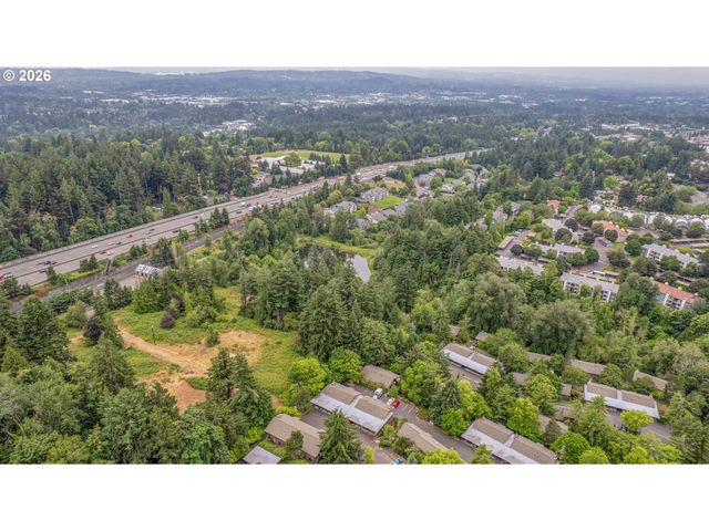 7748 Sw BARNES Rd C, Portland, OR 97225