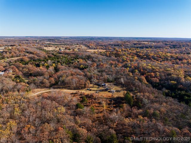 1 E 575 Road, Jennings, OK 74038