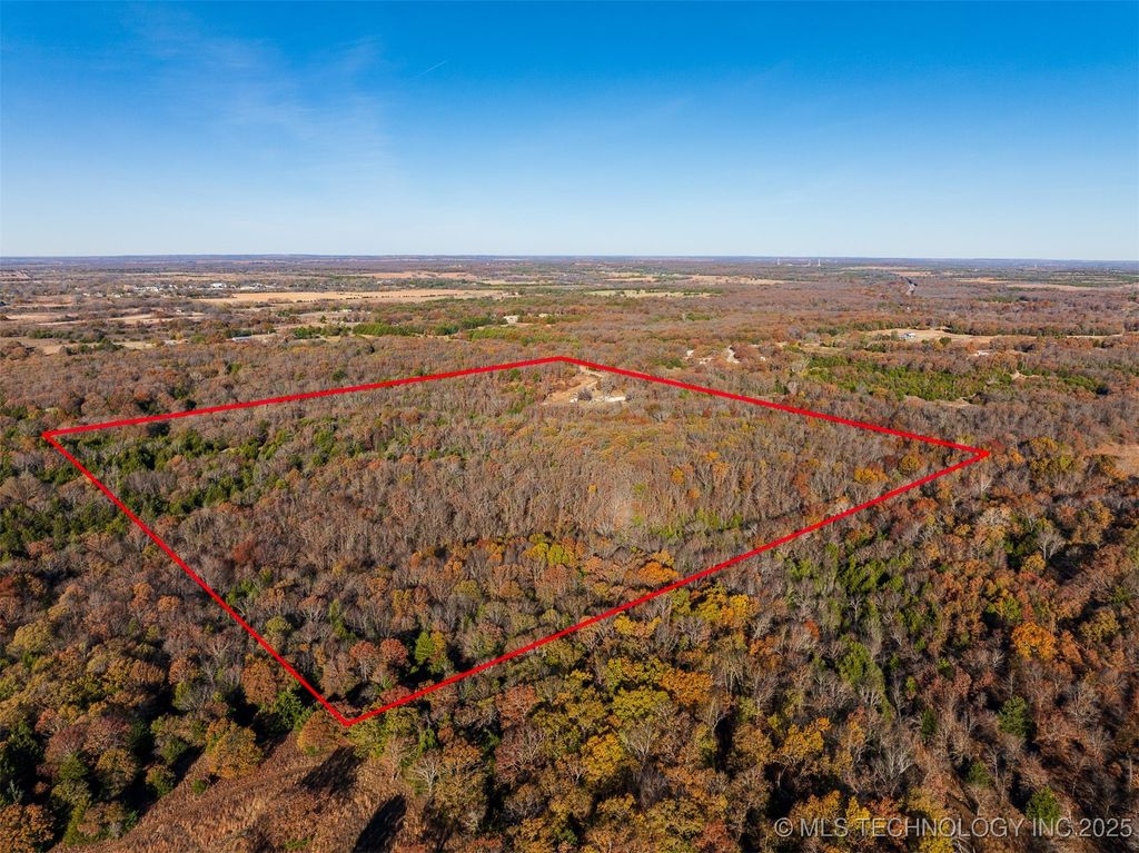 1 E 575 Road, Jennings, OK 74038