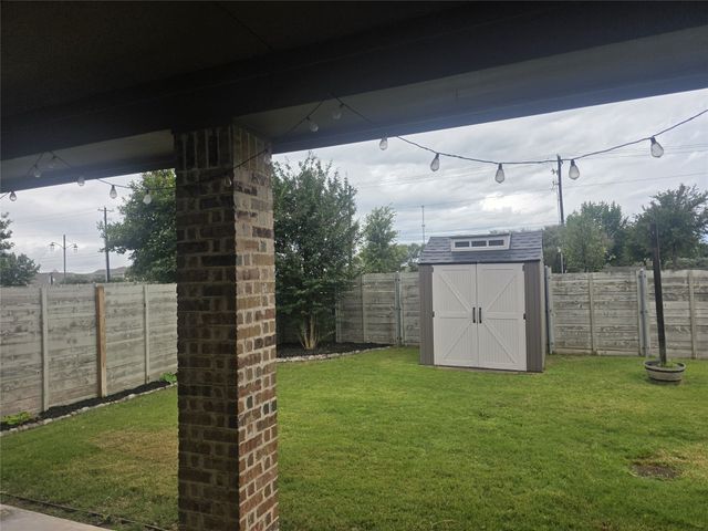 605 Fenceline Drive, Argyle, TX 76226