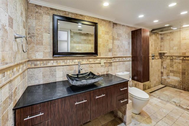 8613 SW 79th Place, Miami, FL 33143