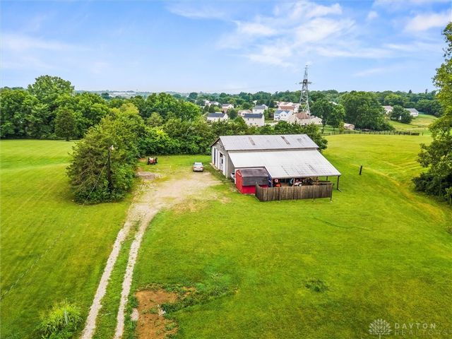 6801 Gorsuch Road, Franklin, OH 45005