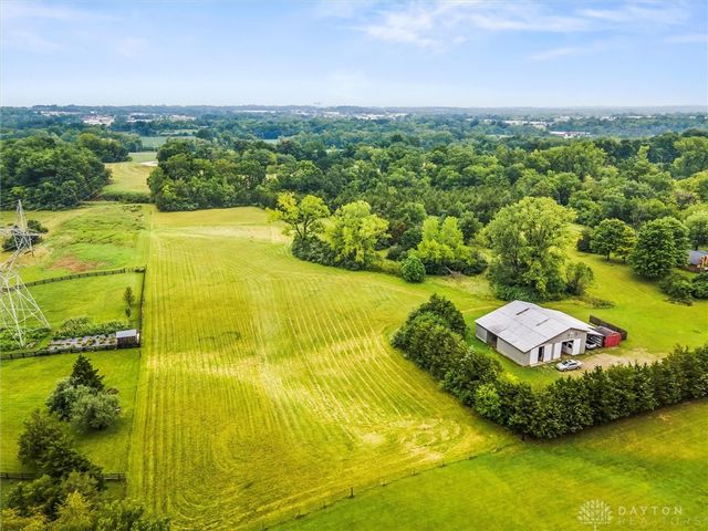 6801 Gorsuch Road, Franklin, OH 45005