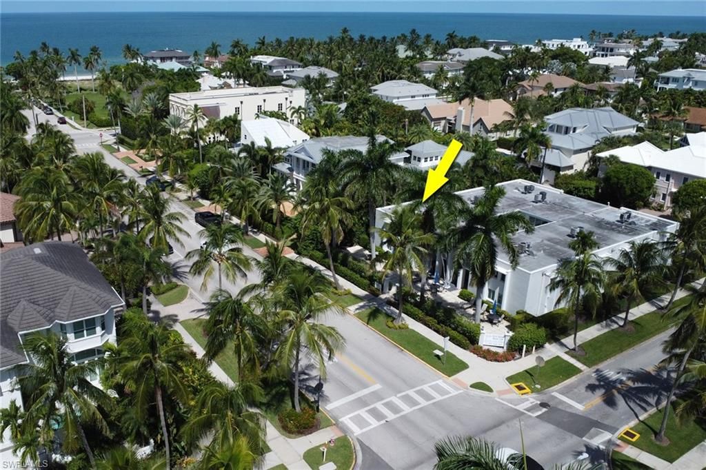 175 5th AVE S 4, NAPLES, FL 34102 — exterior