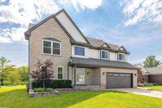 52282 Birch Court, Chesterfield Twp, MI 48047