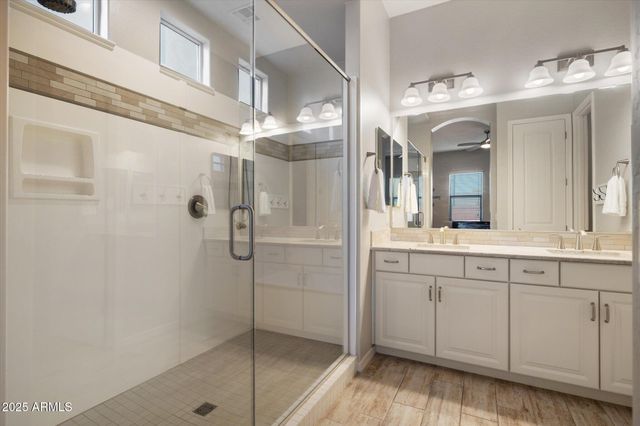 2527 S QUAINTANCE Street, Gilbert, AZ 85295