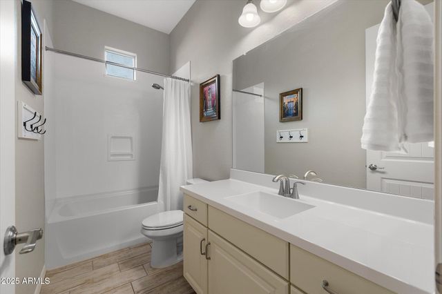 2527 S QUAINTANCE Street, Gilbert, AZ 85295