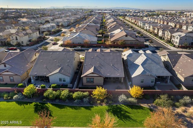 2527 S QUAINTANCE Street, Gilbert, AZ 85295