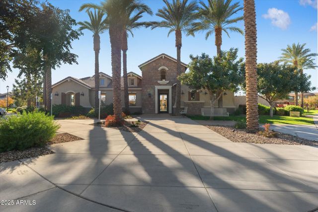 2527 S QUAINTANCE Street, Gilbert, AZ 85295