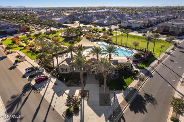 2527 S QUAINTANCE Street, Gilbert, AZ 85295