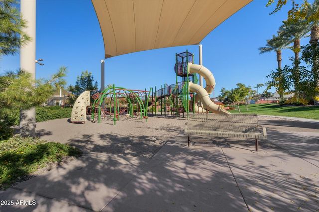 2527 S QUAINTANCE Street, Gilbert, AZ 85295