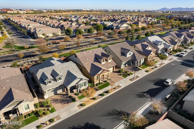 2527 S QUAINTANCE Street, Gilbert, AZ 85295